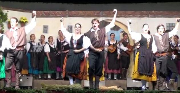 133 XXIII FESTIVAL INTERNACIOLNAL DE FOLKLORE VILLANUEVA DE ALCARDETE 2009.JPG